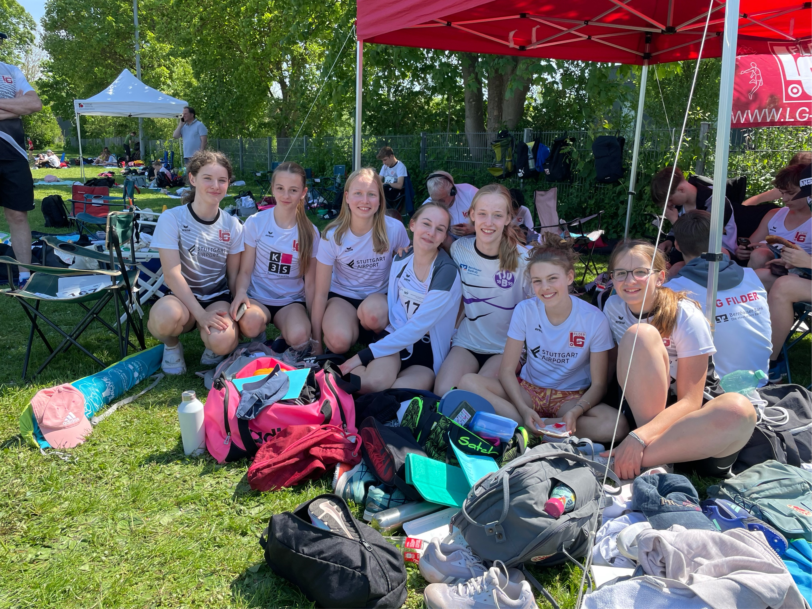 JK Die Mädels der LG Filder rechts Marie Klara Lena