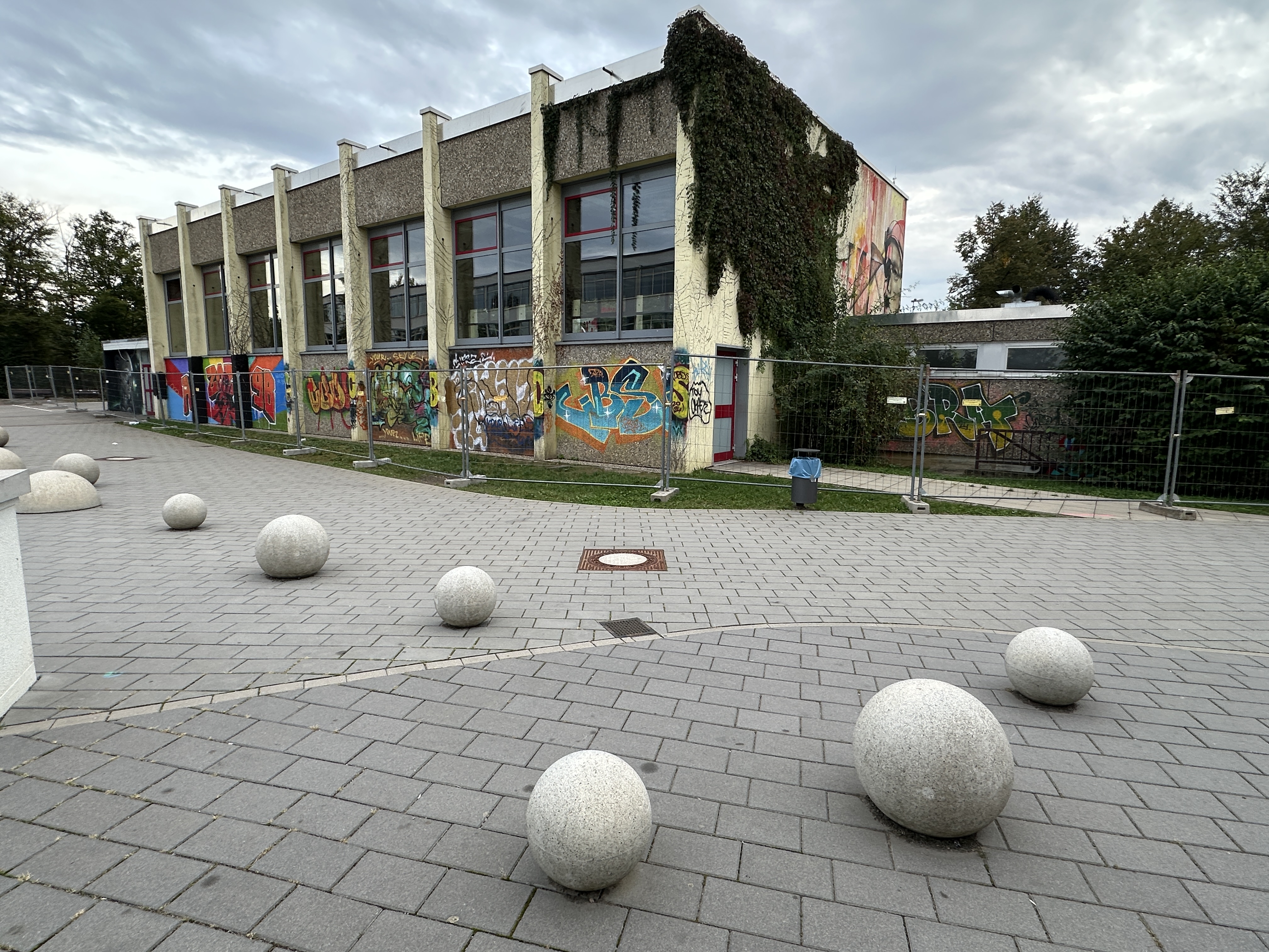 Gotthard-Müller-Halle vor dem Abbruch